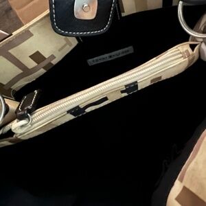 Tommy Hilfiger purse